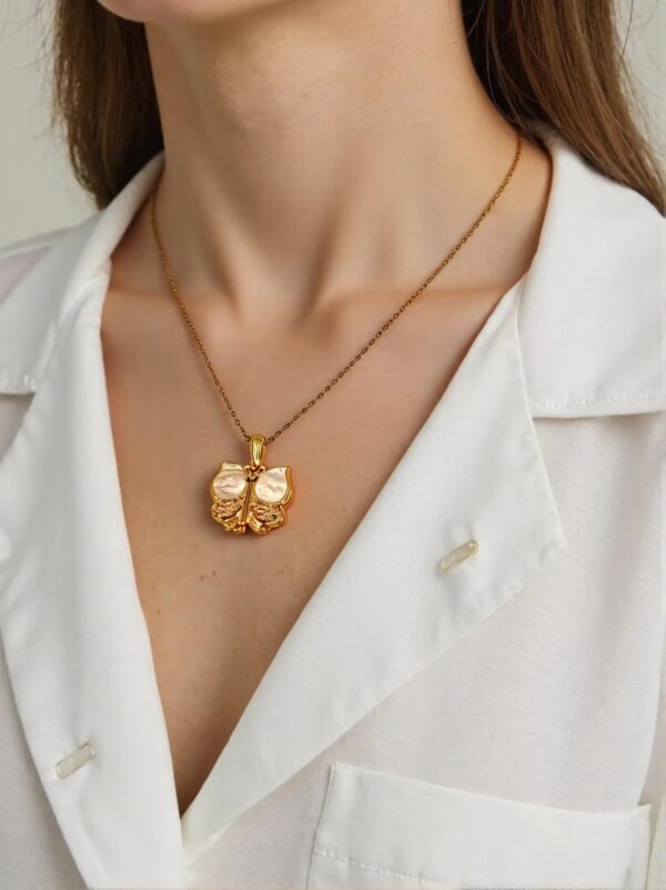 Gold Butterfly Pendant Necklace