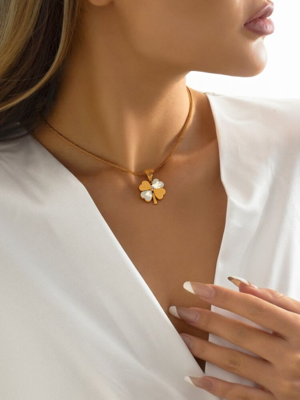 Gold Clover Pendant Necklace with Pearl Detailing